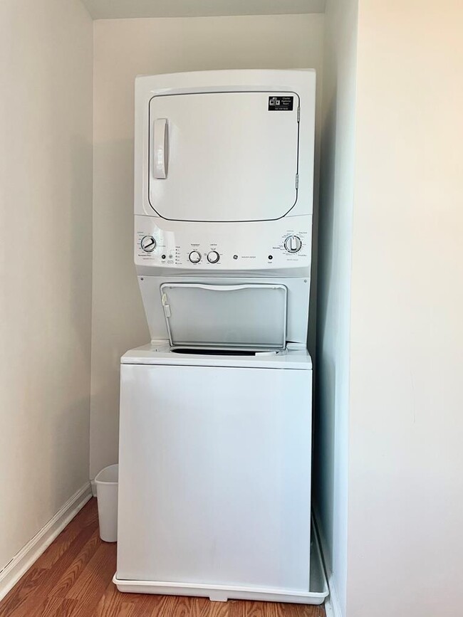 Building Photo - 5164 Main St