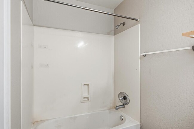 Building Photo - 1637 S Wildrose