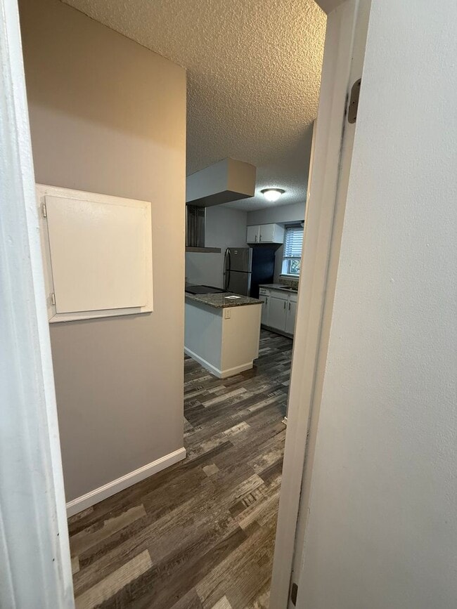 Building Photo - 5510 S Gold St