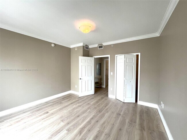 Building Photo - 7266 SW 88th St
