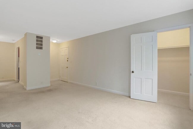 Building Photo - 3456 S Stafford St