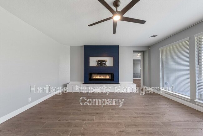 Building Photo - 221 Terramar