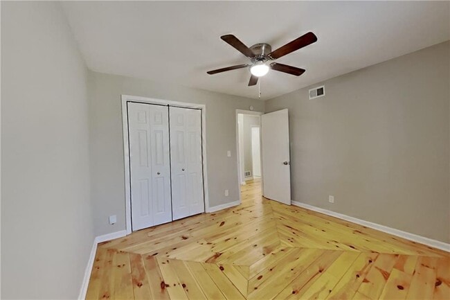 Building Photo - 3876 Brookshire Pl