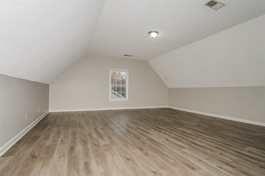 Building Photo - 329 Locust Grove Dr