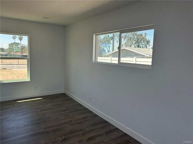 Building Photo - 3863 California Ave