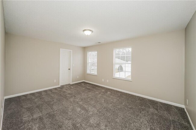 Building Photo - 2021 Sweet Bay