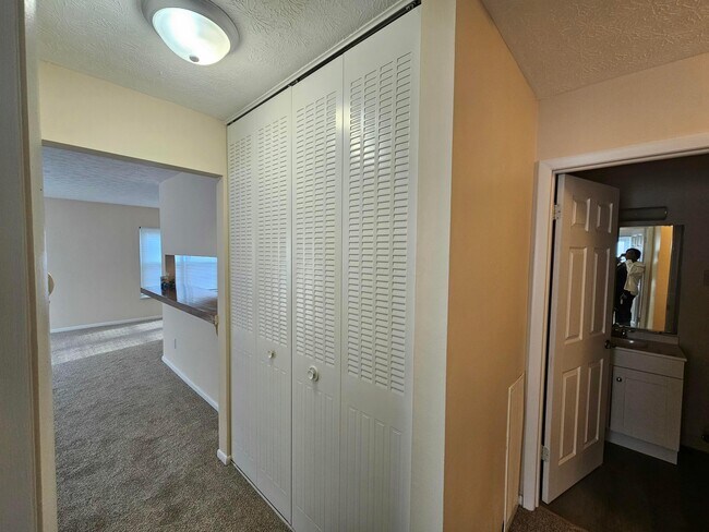 Building Photo - 2446 Winding Hills Ct