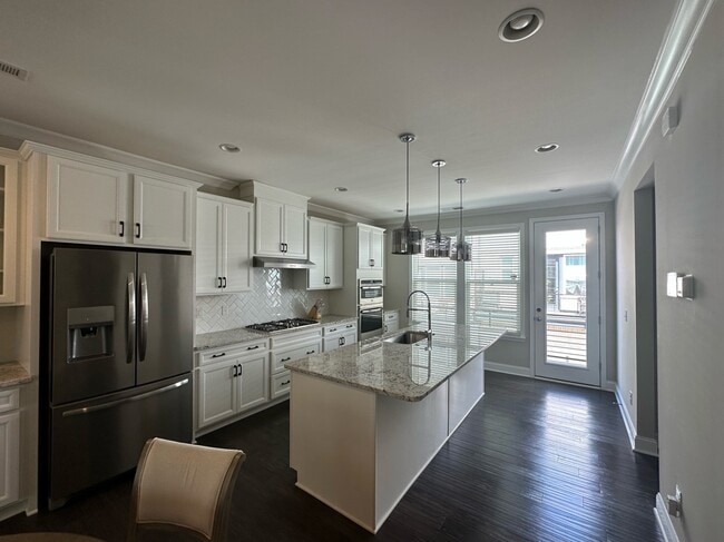 Building Photo - 324 Hastings Run Dr