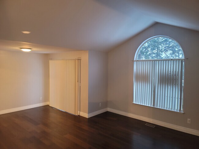 Building Photo - 46101 Allenton Dr