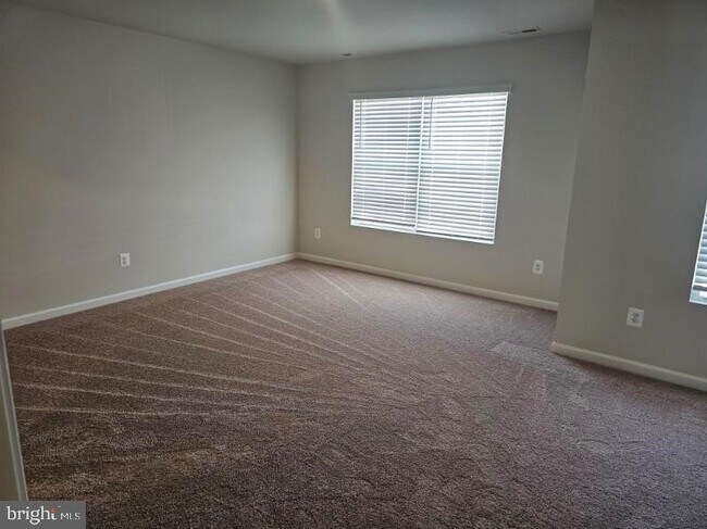 Building Photo - 43 Cramsford St