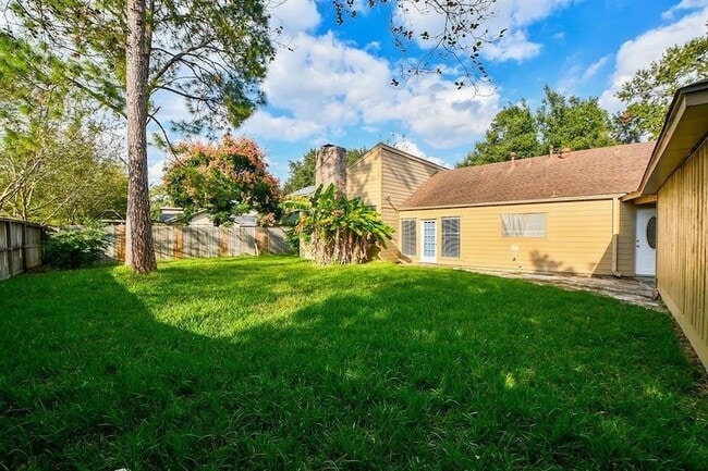 Building Photo - 7411 Betanna Dr