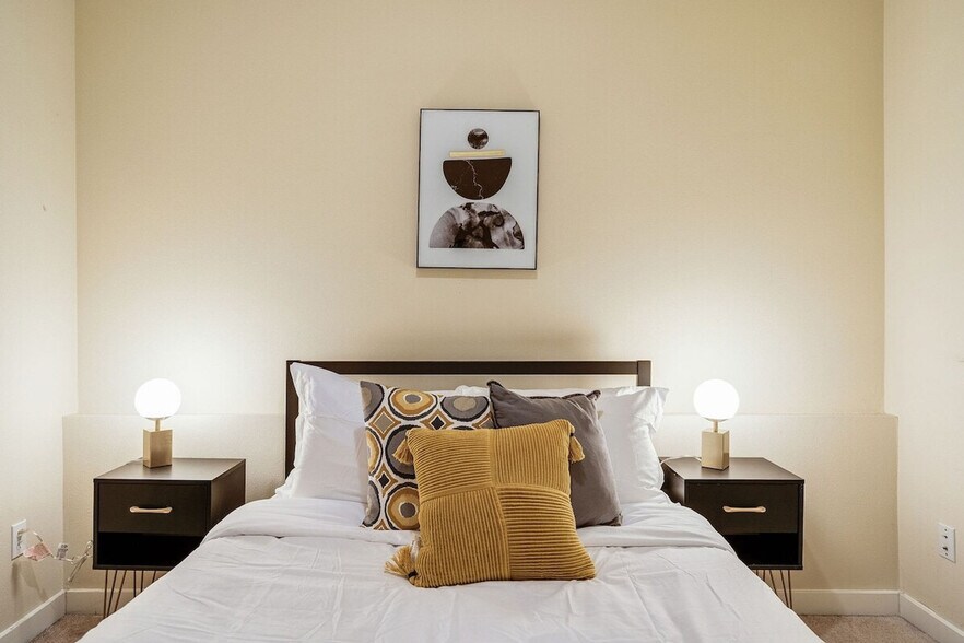 Building Photo - 219 Nickerson St