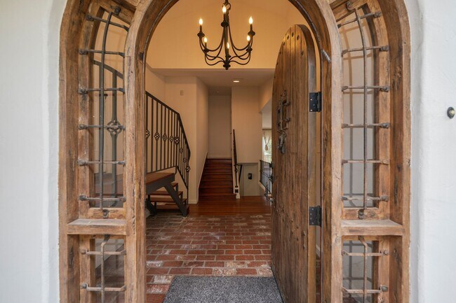 Building Photo - One-of-a-Kind Riviera Home Backing to El R...