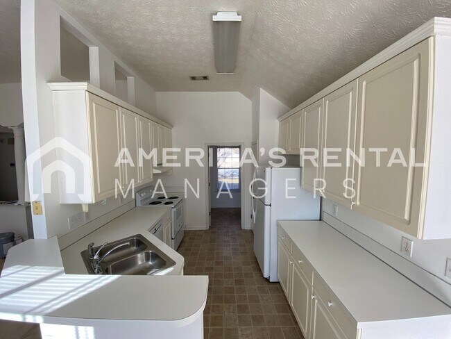 Building Photo - 7936 Copperfield Dr