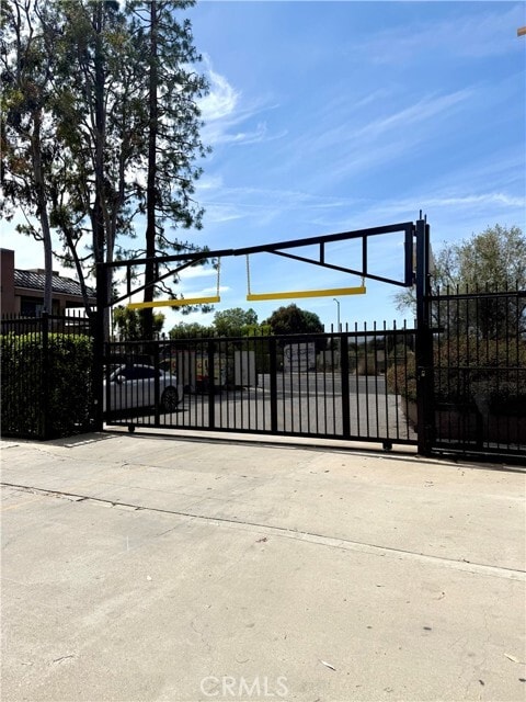 Building Photo - 7826 Topanga Canyon Blvd