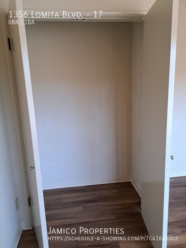 Building Photo - 1356 Lomita Blvd