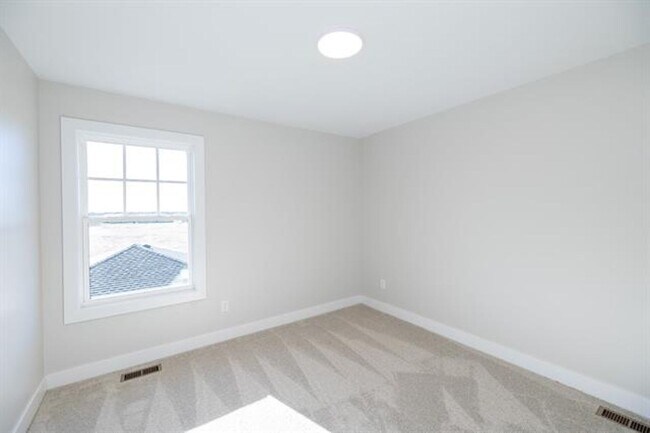 Building Photo - Brand new 3BR /2.5BA Home - Available now!