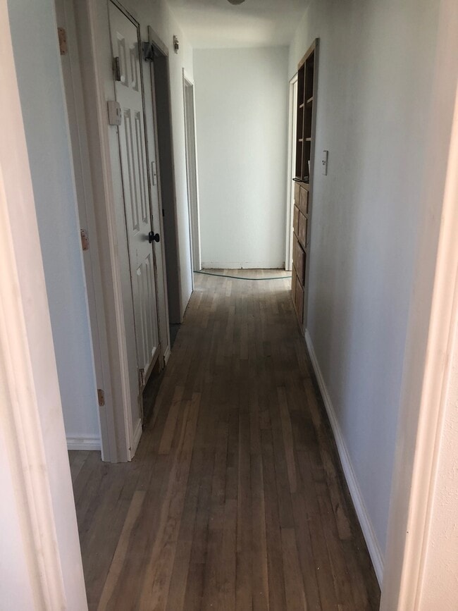 Building Photo - Custom Remodeled Home on a Tree lined stre...