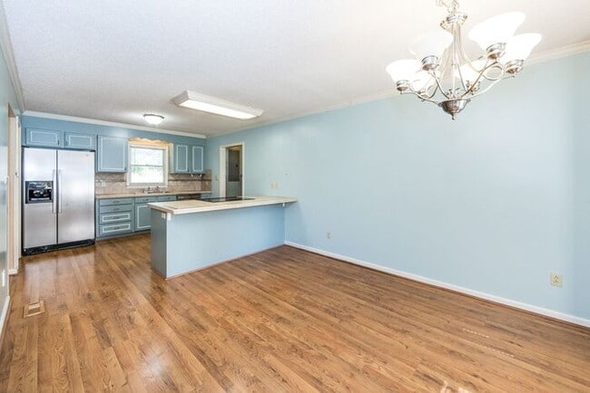 Building Photo - 3BD/1BA Home in Hickory