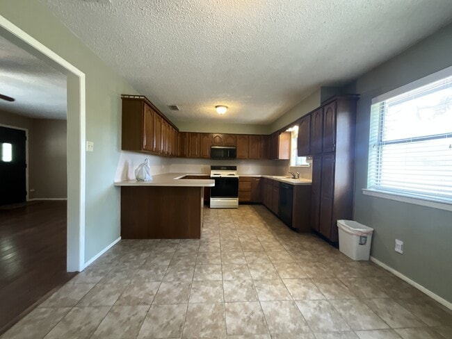 Building Photo - 24264 State Hwy 64