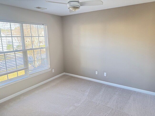 Building Photo - Immaculate Northstone Home Located on the 12th Hole