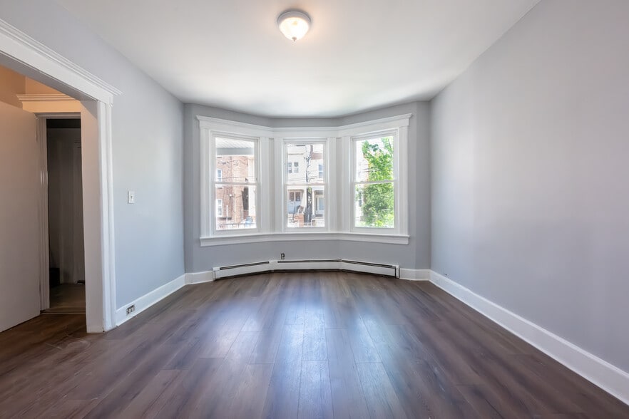 Building Photo - 229 Bidwell Ave