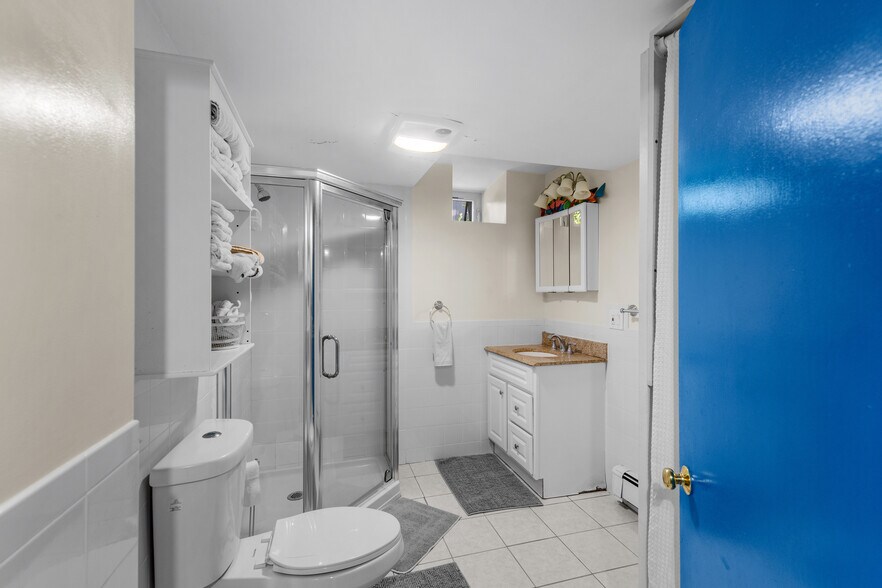 Building Photo - 56 Hobson St