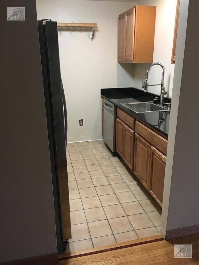 Building Photo - 3 bedroom in Brighton MA 02135