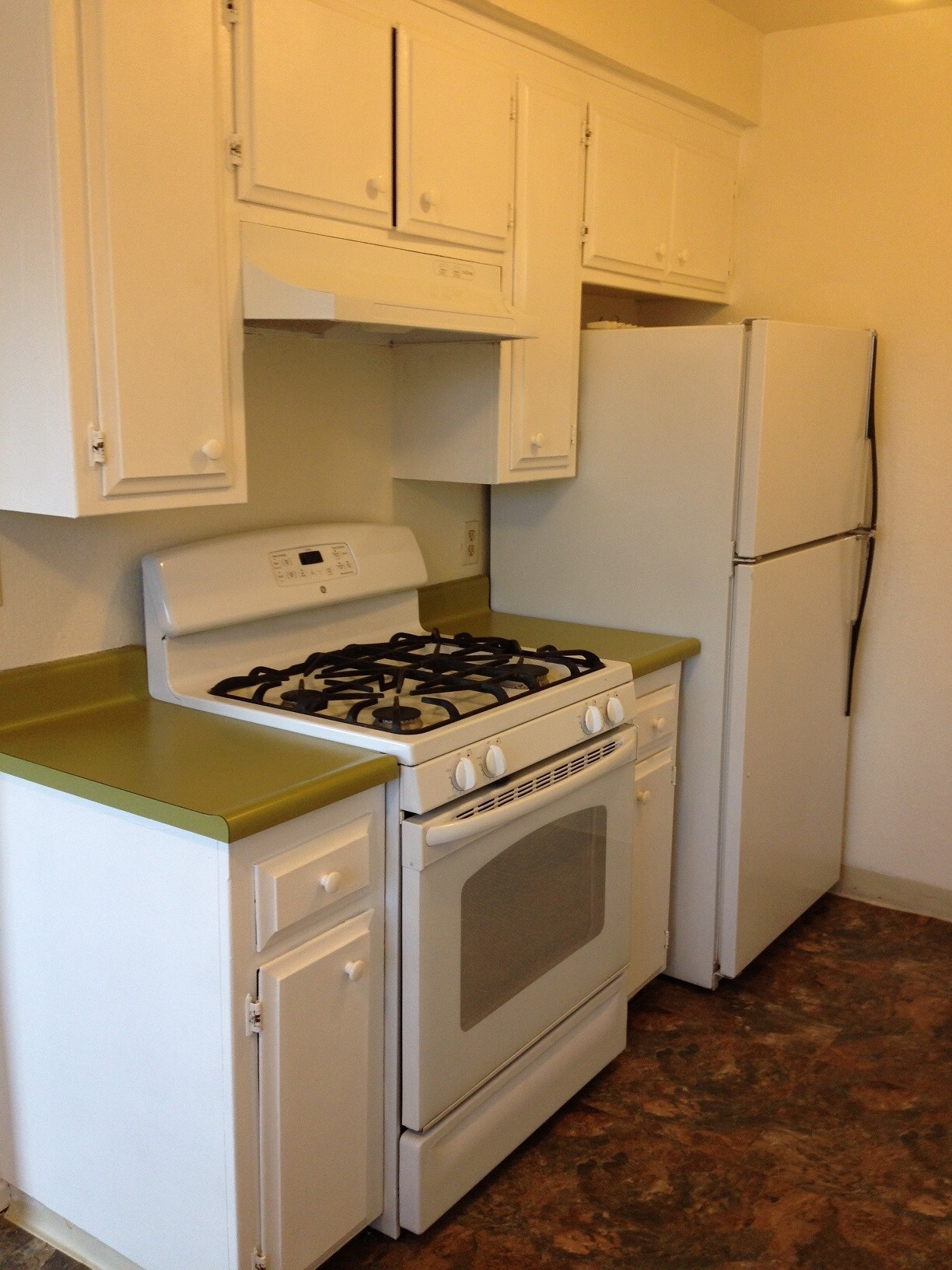 KitchenLeft - 1136 Arthur St