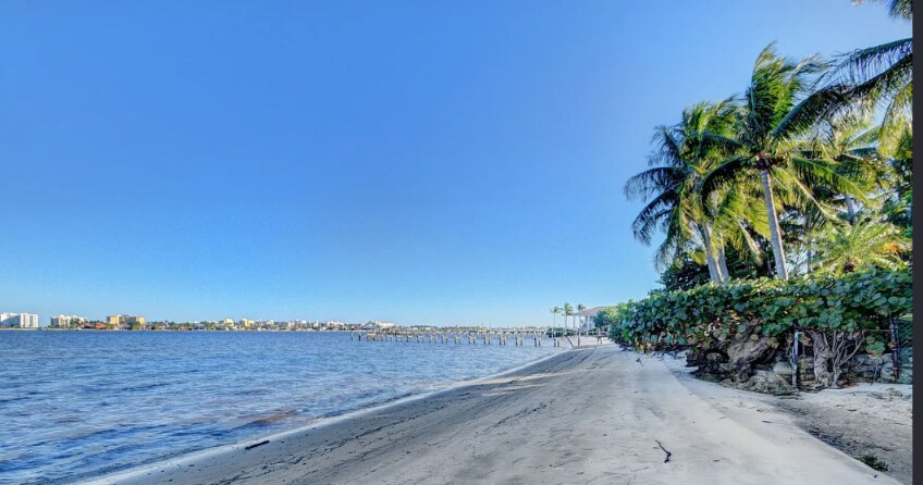 Building Photo - 1516 S Lakeside Dr