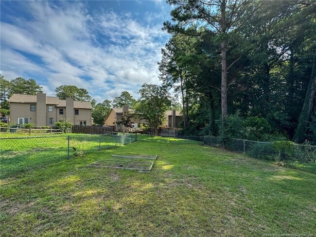 Building Photo - 2582 Gotts Ln