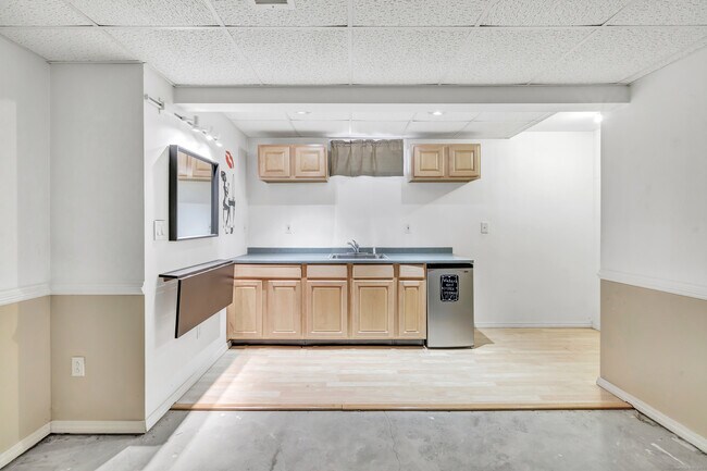 Building Photo - 9 Milford Hunt Ln