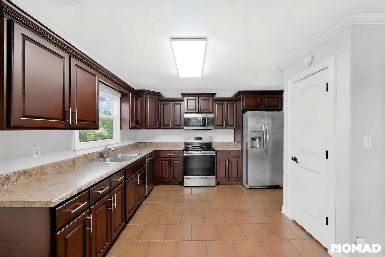 Building Photo - 82 Grove Hill Ln