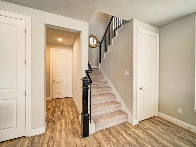 Building Photo - 6454 Cristo Ln