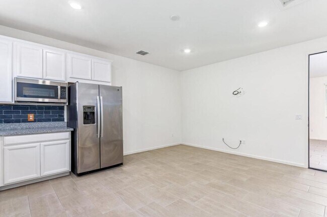 Building Photo - 10394 S Cienega Knolls Loop