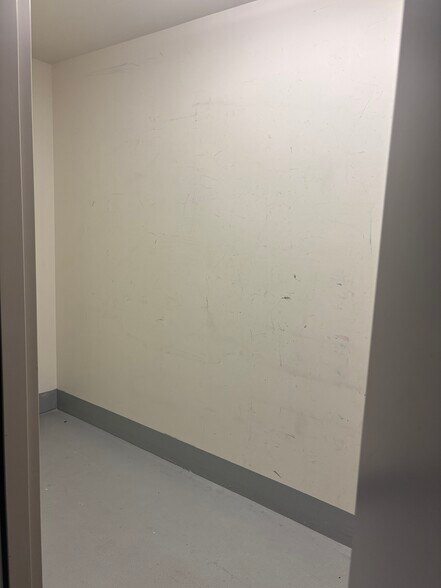 Storage room - 435 China Basin St