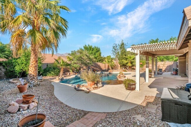 Building Photo - 8216 Rusty Sandstone Ct