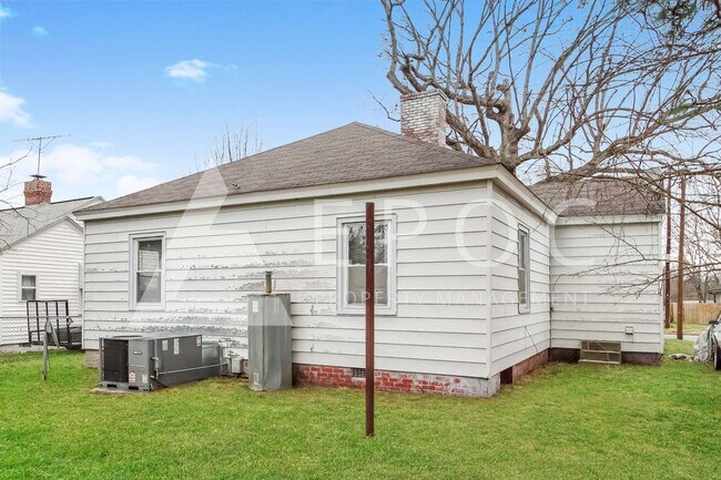 Building Photo - 919 Bellvue St