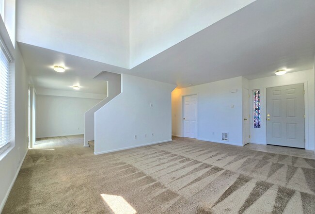 Building Photo - 1205 Frontier Cir E