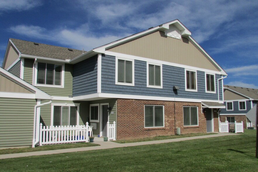 Stonewood Village Henrietta, NY Apartment Finder