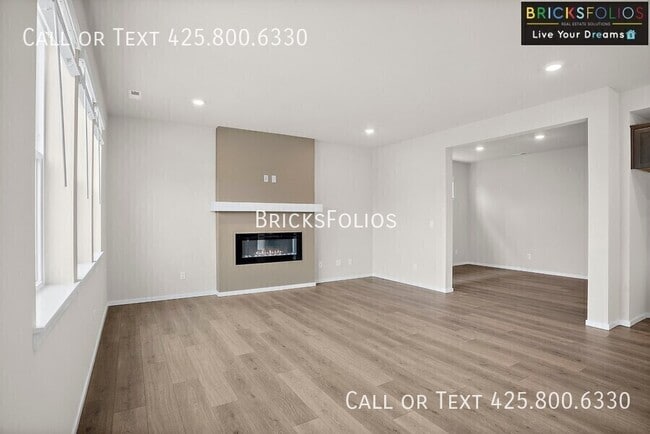 Building Photo - 1209 SW Pendleton Way