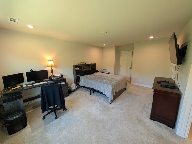 Building Photo - 1189 Riverbrook Dr