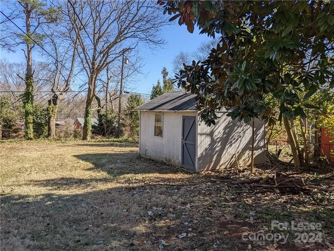 Building Photo - 354 Fieldstone Rd