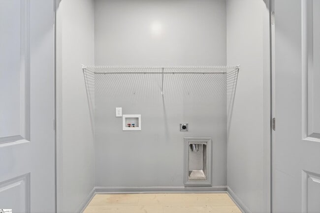 Building Photo - 404 Fairfield St