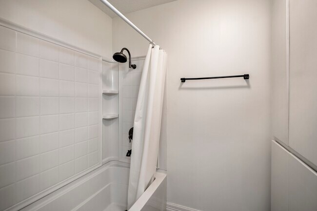 Building Photo - 15347 Conroe Dr