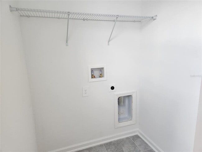 Building Photo - 203 Bogey Dr