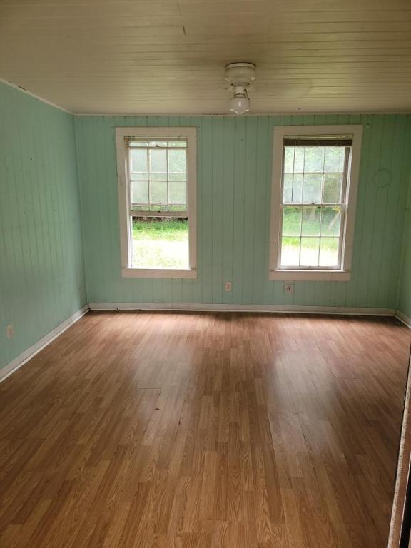 Building Photo - 11836 Cedar St