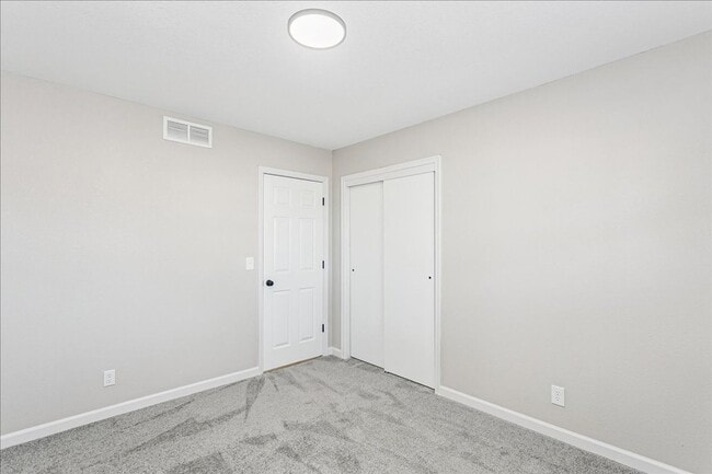 Building Photo - 1470 S Hornecker St