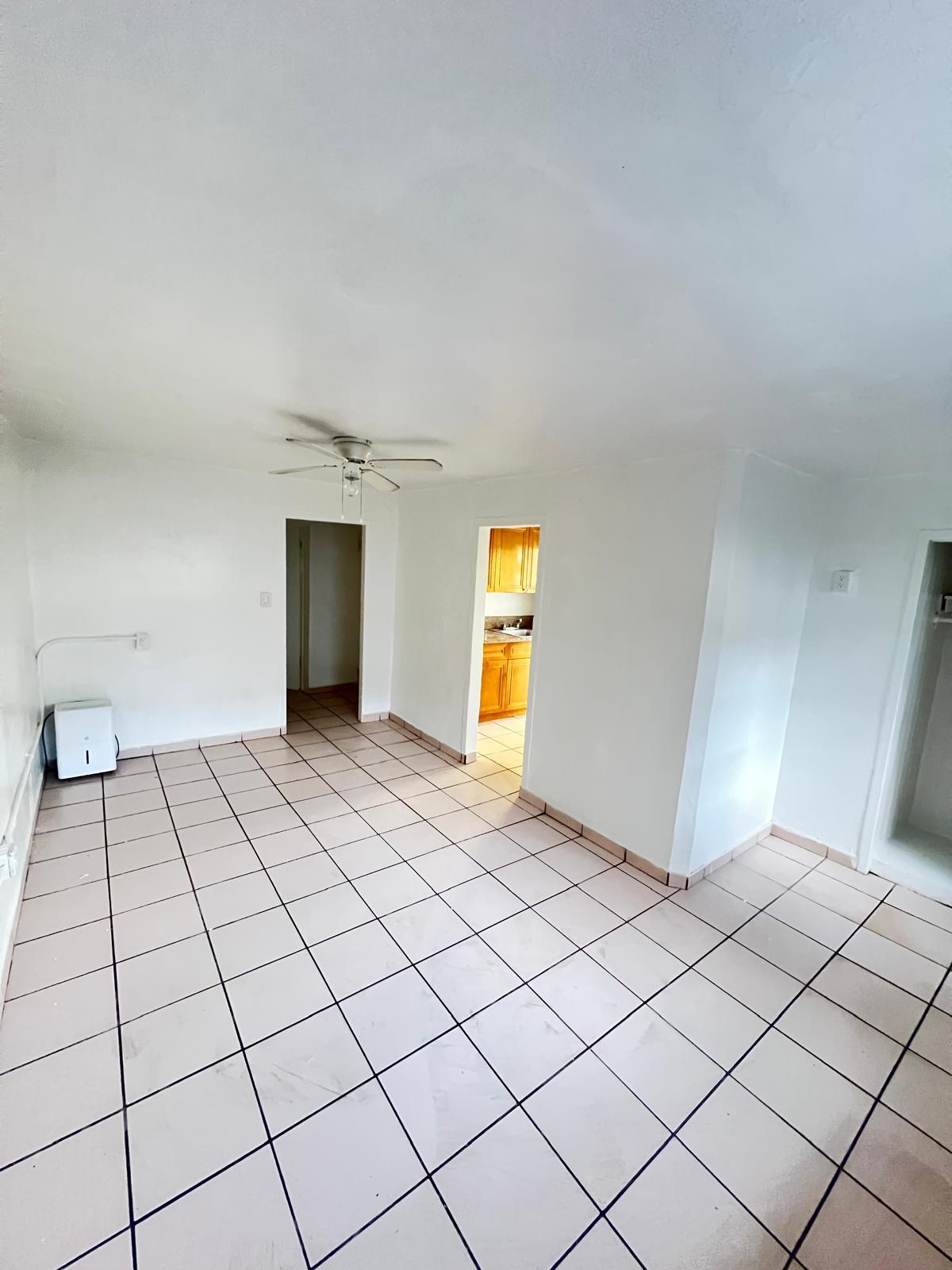 Building Photo - 3149 Center St