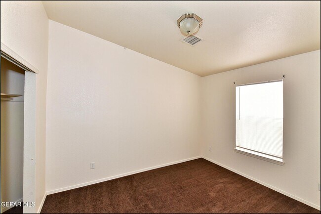 Building Photo - 14164 Robert Ituarte Dr